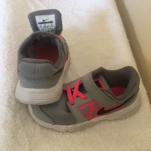Nike kid shoes used